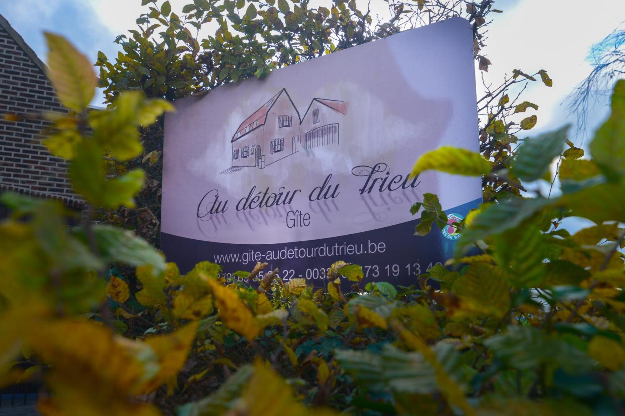 Au Detour Du Trieu Vila Estaimbourg Exterior foto